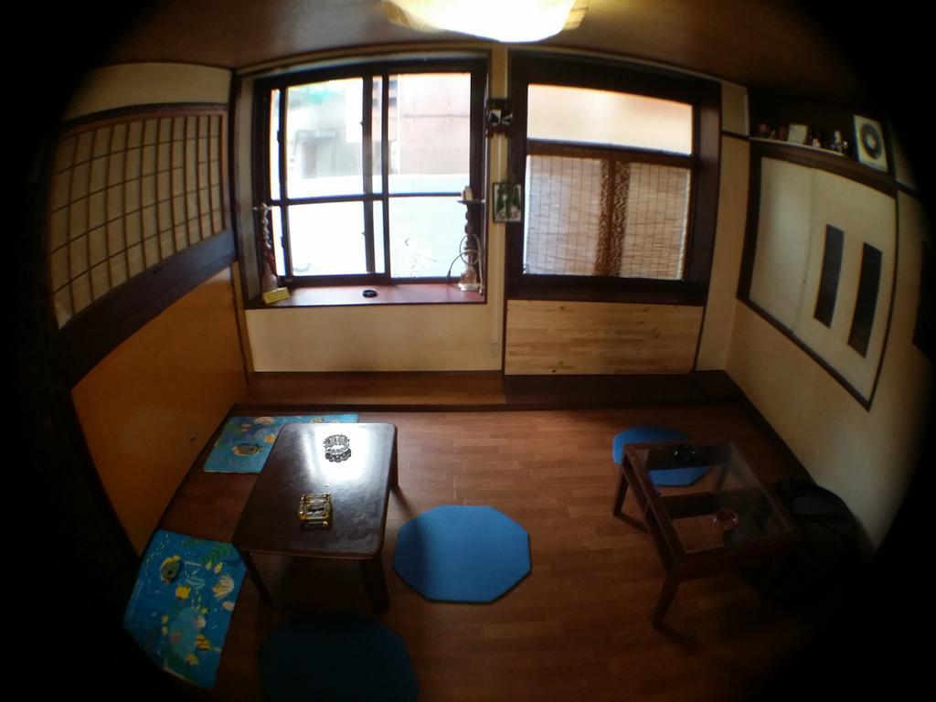 Guesthouse Base Okinawa Naha Esterno foto
